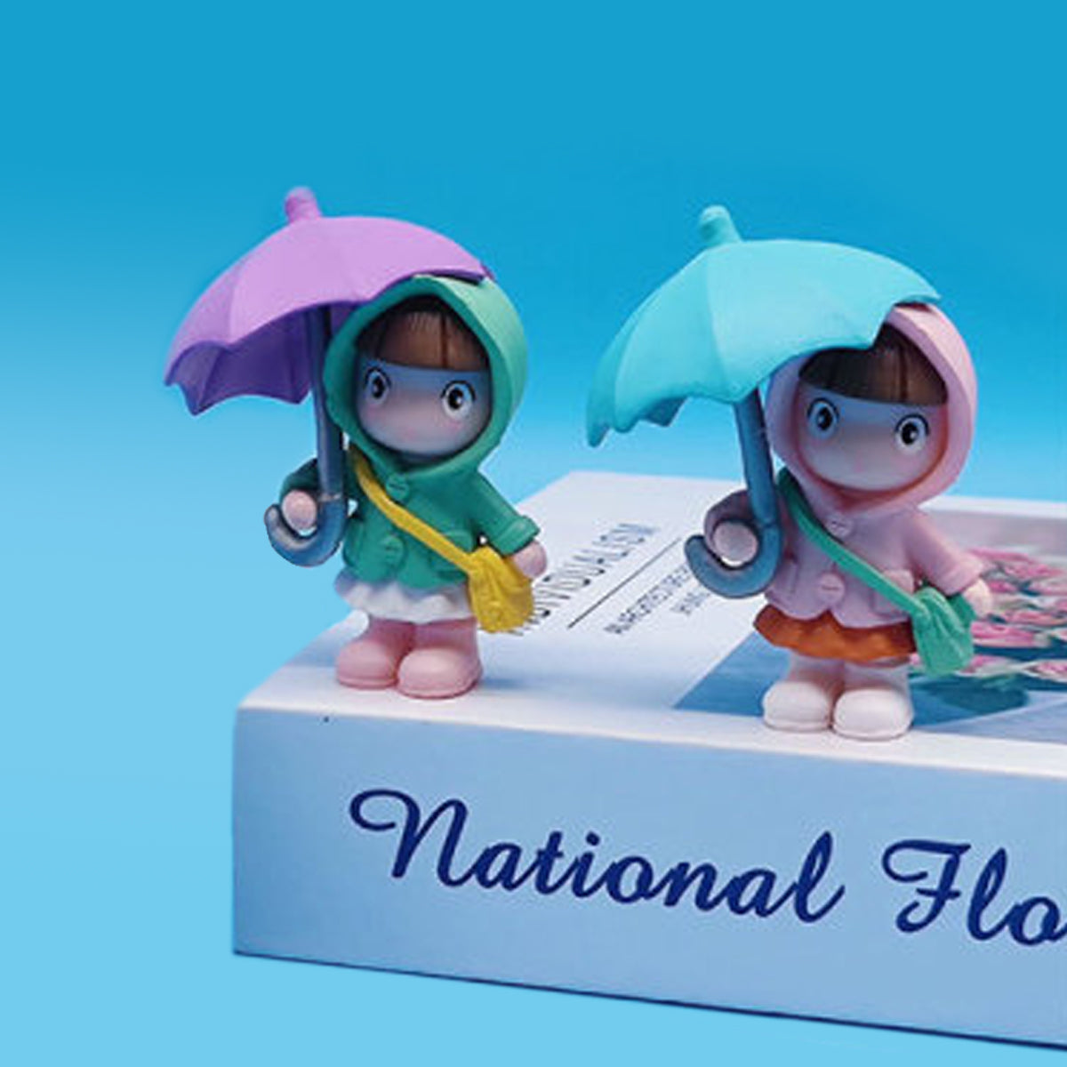 Open umbrella Holding couple-2( Miniature toys , cake toppers , small figuine, Valentine couple)