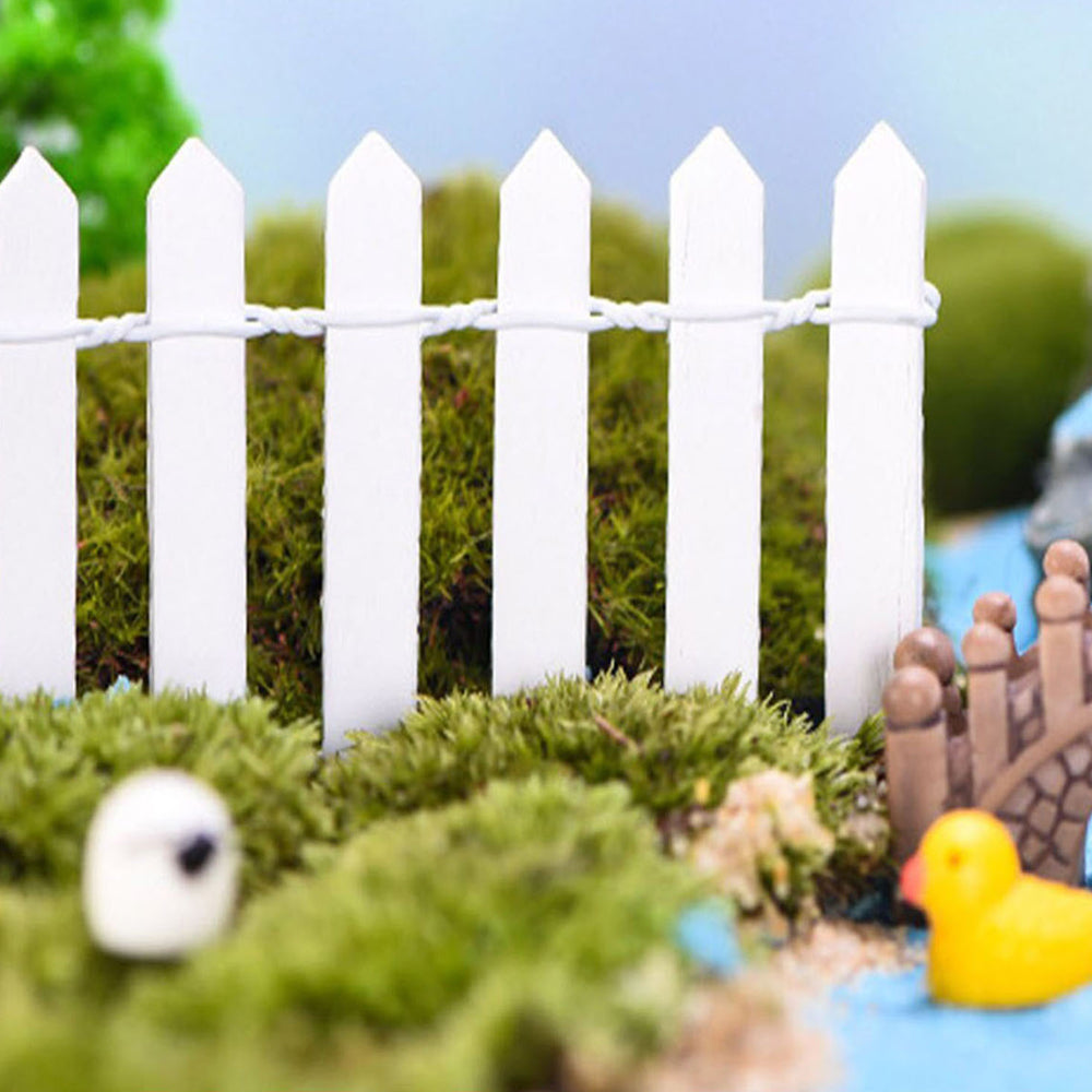 Miniature Toys: Set of 2 Mini Fence Long for Miniature Fairy Garden Toys in white