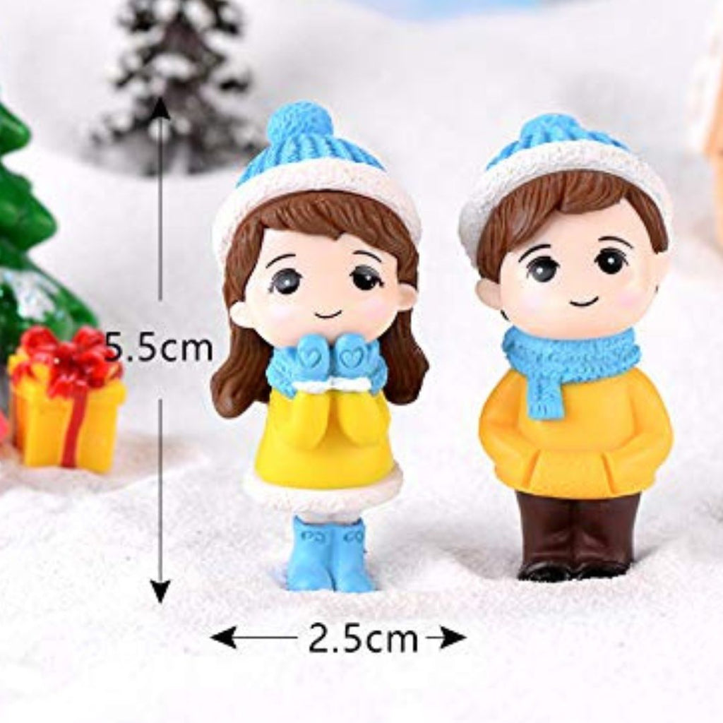 Wonderland Adorable Miniature Winter Couple Statue - Resin Boy & Girl Figurine with Blue Hats and Scarves for Home Decor, Valentine's Day, Anniversary Gift,