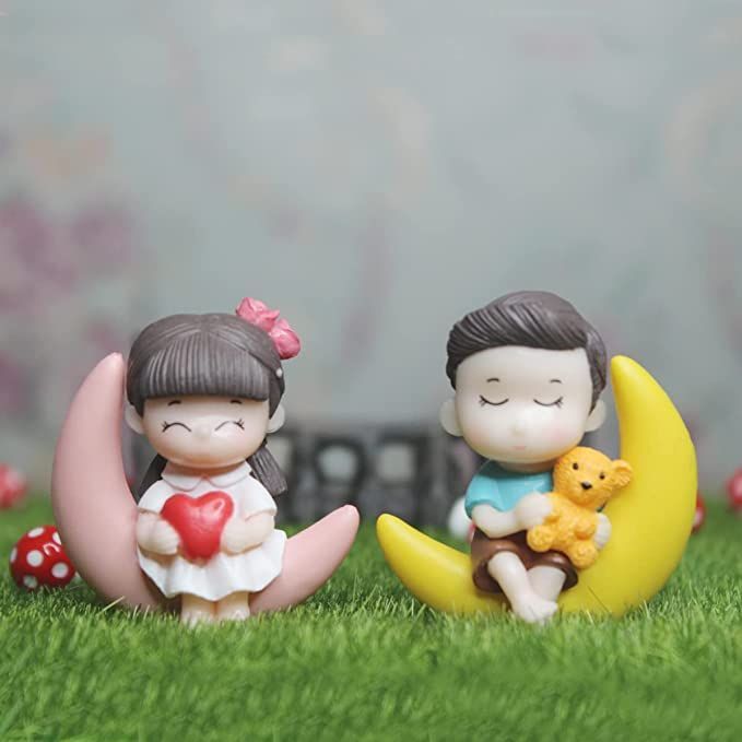 Set of 2 Couple Miniature  Dolls on the moon Boy & Girl| Fairy Garden Accesory| Doll House| Bonsai Tray Graden| Valentine/ Anniversary Gift- Boy- 1.7x0.7x1.8, Girl-1.7x0.7x1.8inch