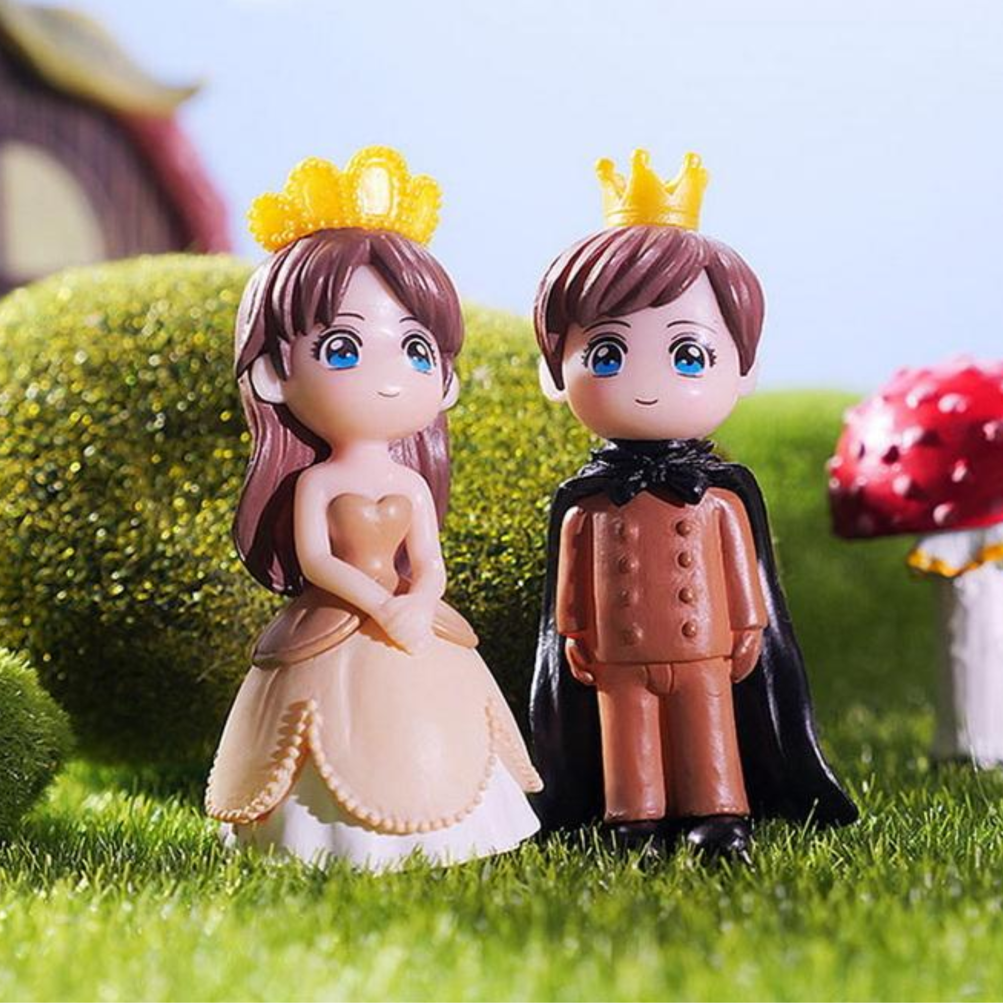 Cute King and Queen Couple Miniature Set of 2 | Fairy Garden Accessory| Doll House Accessory| Bonsai Tray Garden| Shelf Decor| Showpiece- 0.8x0.9x2.1 inch