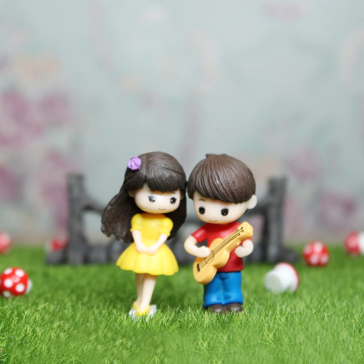 Set of 2 Girl & Boy playing guitar Couple Miniature |Figurine for landscape decoration,Plants Homedécor Gift Accessories| Doll House | Car Dashboard - Boy-1.2x0.6x2 Girl1.2x0.8x2 inch